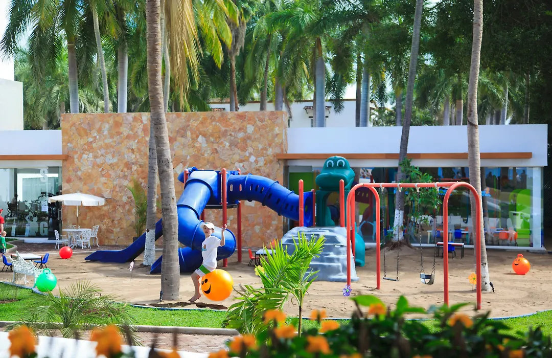 Krystal Vallarta-1